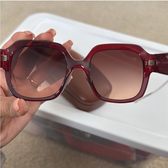 Longchamp Women's Red Sunglasses - Picture 3 of 7